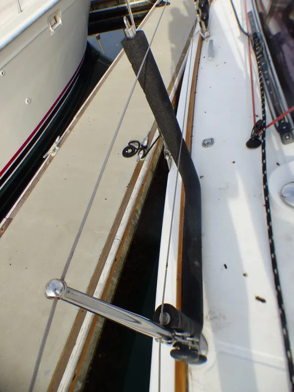 2011 Jeanneau 42 DS