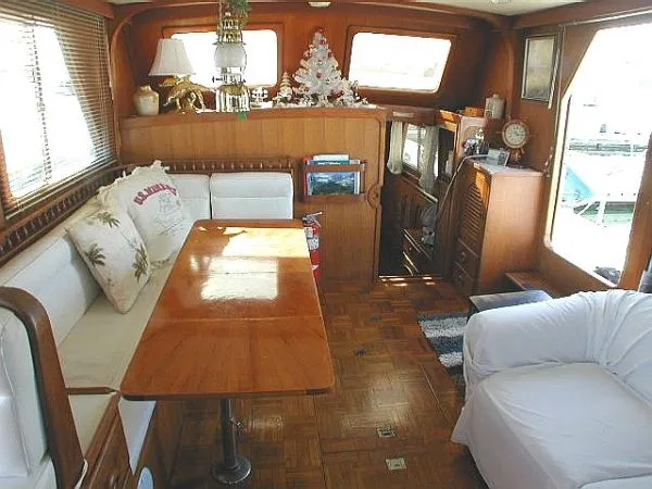 1980 Hershine Trawler