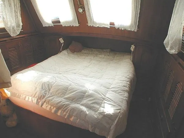 1980 Hershine Trawler