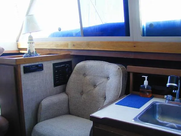 Port Settee