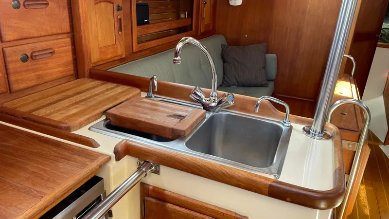 1992 Pacific Seacraft Cutter