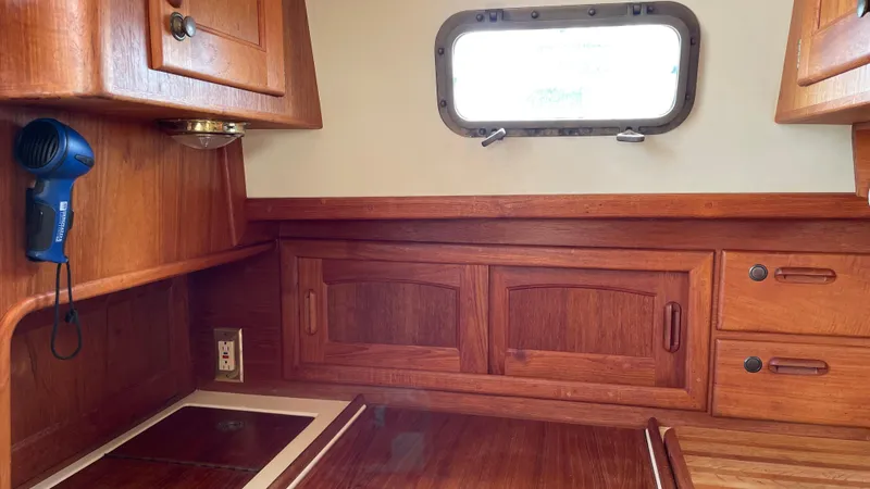 1992 Pacific Seacraft Cutter