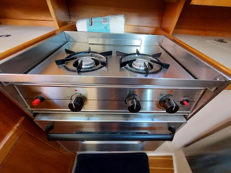 2008 Catalina 350 MkII