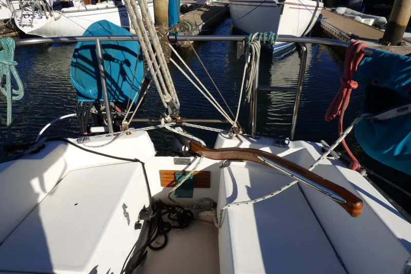 1984 Catalina 25 Standard Rig Sloop
