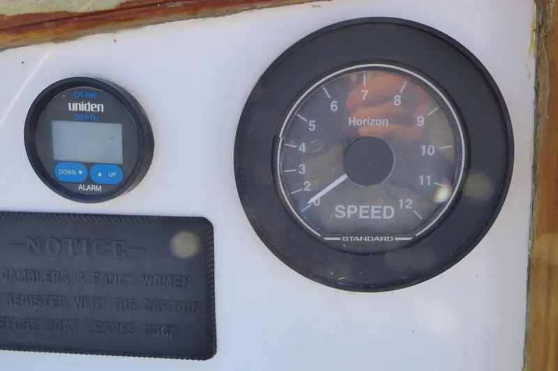 1984 Catalina 25 Standard Rig Sloop
