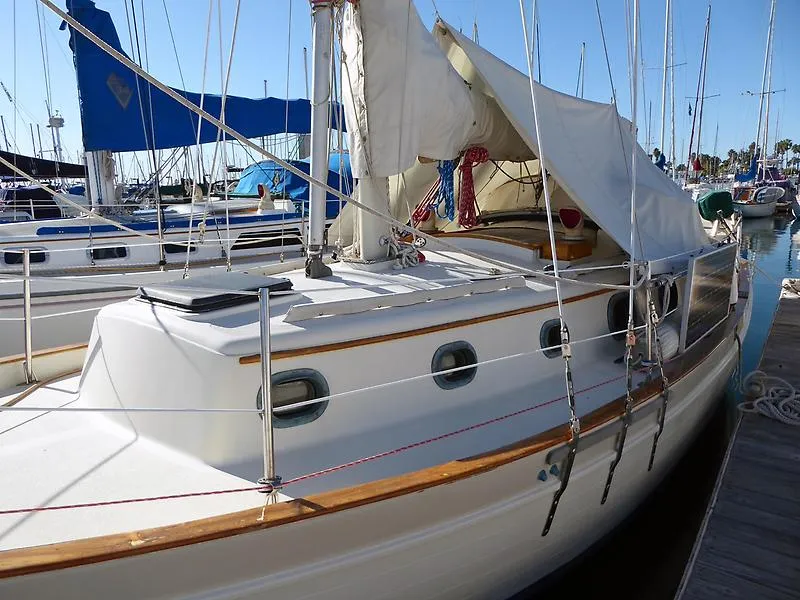 1983 Pacific Seacraft Orion 27