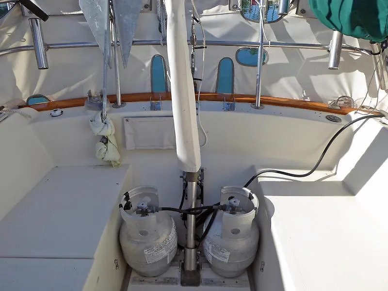 1983 Pacific Seacraft Orion 27