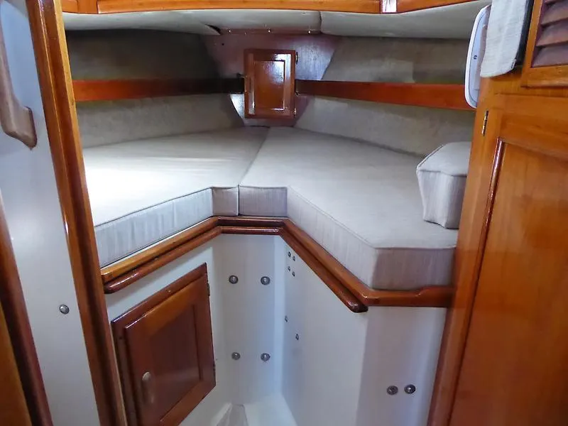 1983 Pacific Seacraft Orion 27