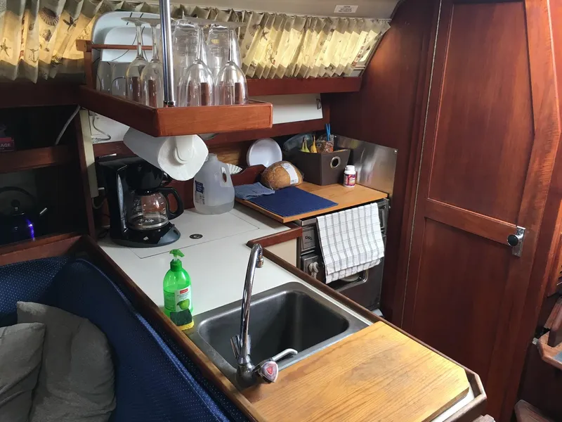 1988 Catalina 34