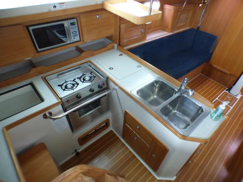 2006 Catalina 36 MkII