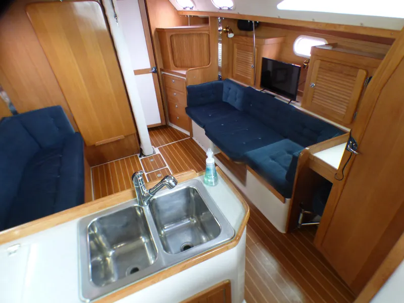 2006 Catalina 36 MkII