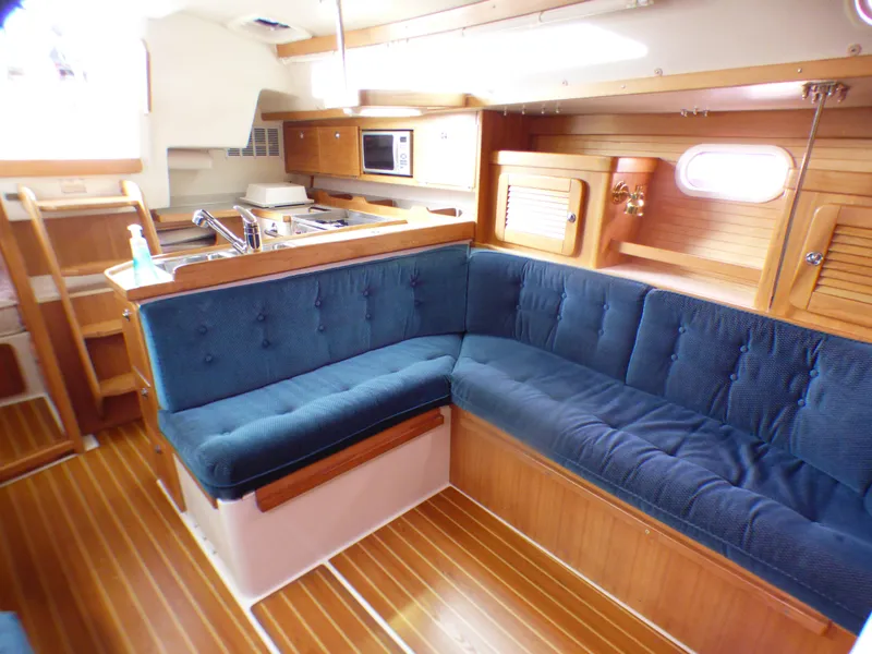 2006 Catalina 36 MkII