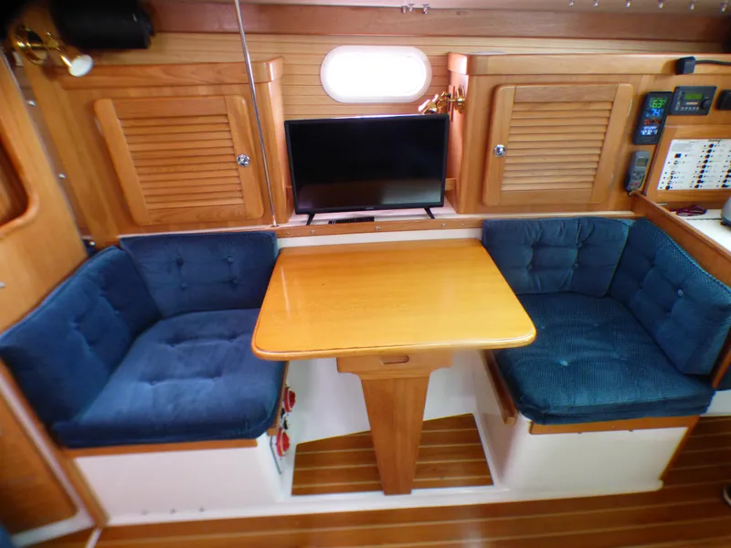 2006 Catalina 36 MkII
