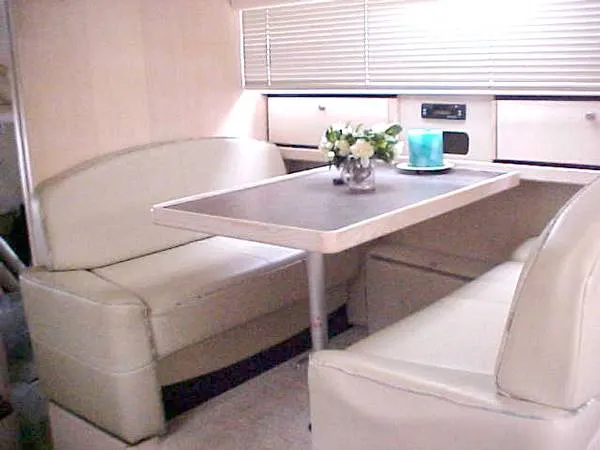 1995 Bayliner 3255 EXPRESS