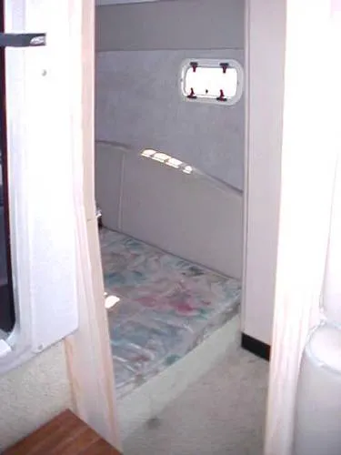 1995 Bayliner 3255 EXPRESS