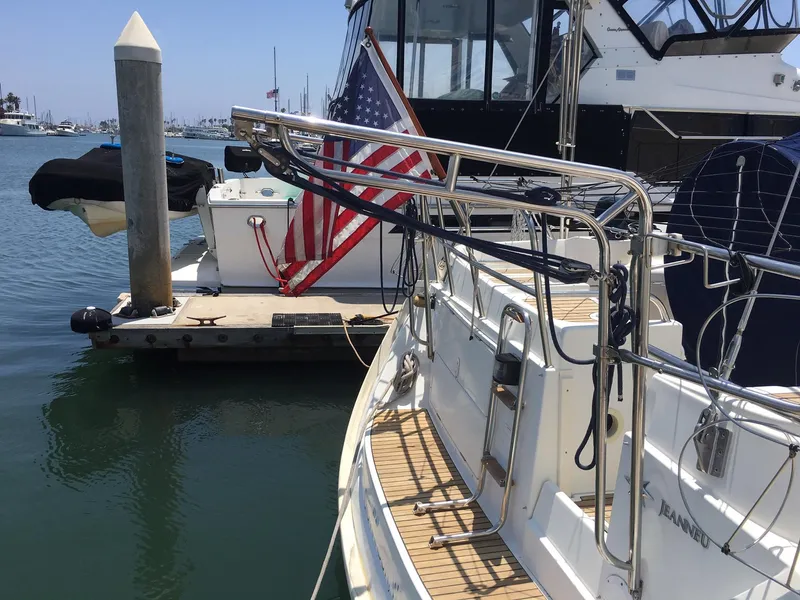 2003 Jeanneau 43DS