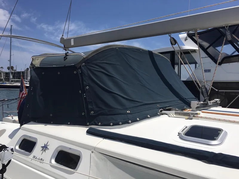 2003 Jeanneau 43DS