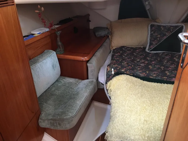 2003 Jeanneau 43DS