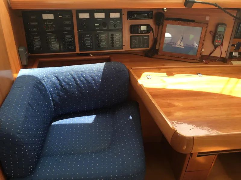 2003 Jeanneau 43DS