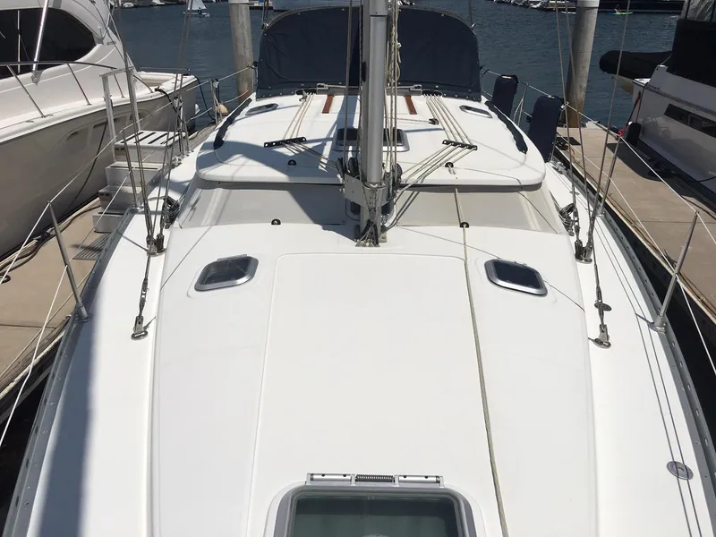 2003 Jeanneau 43DS