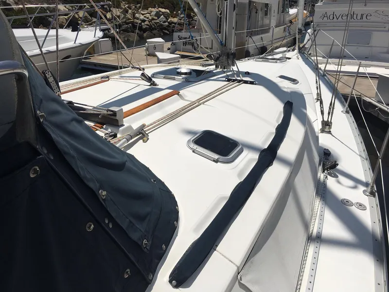2003 Jeanneau 43DS