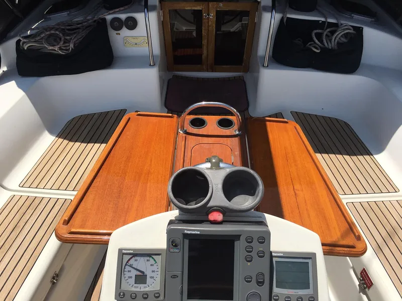 2003 Jeanneau 43DS