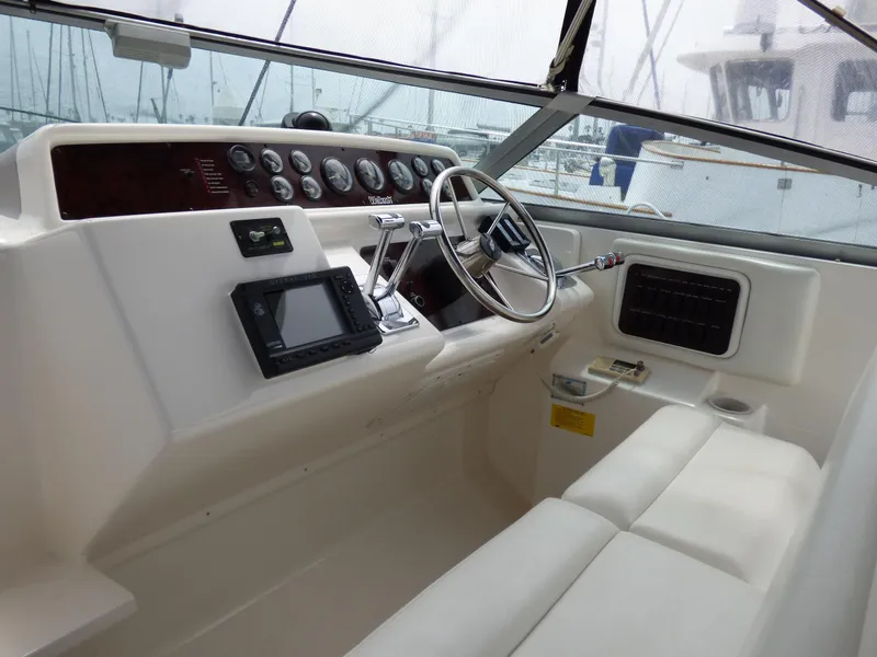 1997 Wellcraft 3600 Martinique