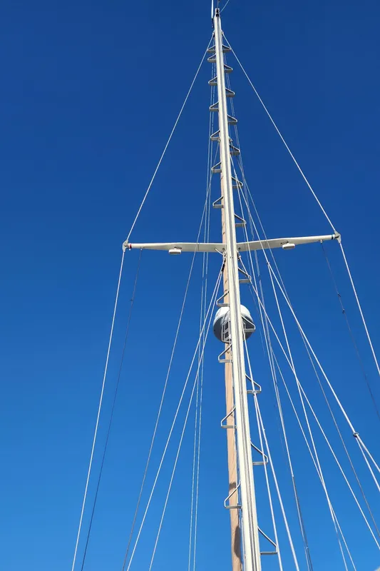 1990 Pacific Seacraft Crealock 37 Cutter