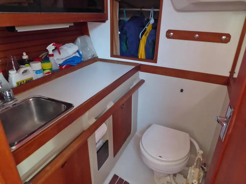 Head, Sink, Shower