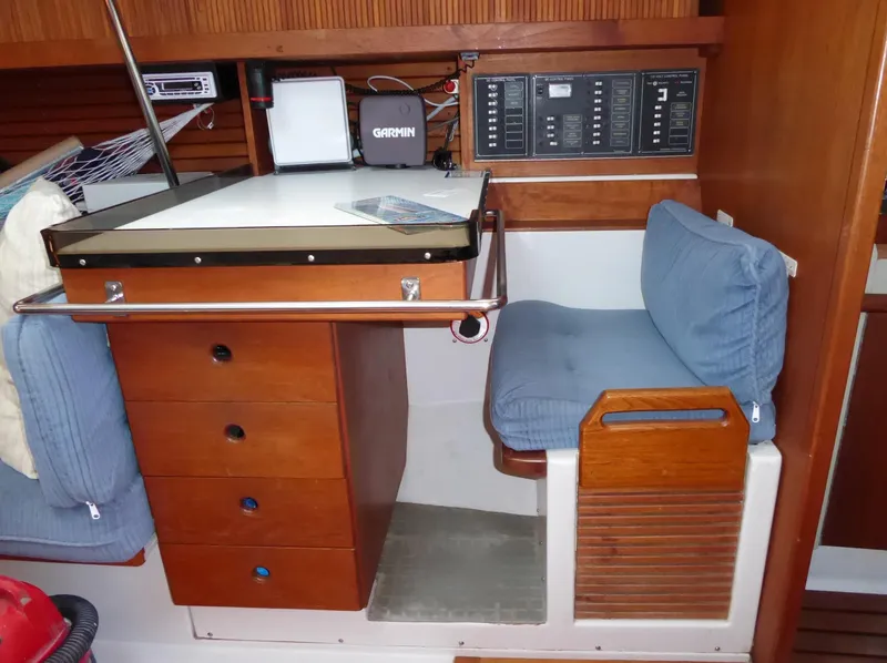 Aft berth