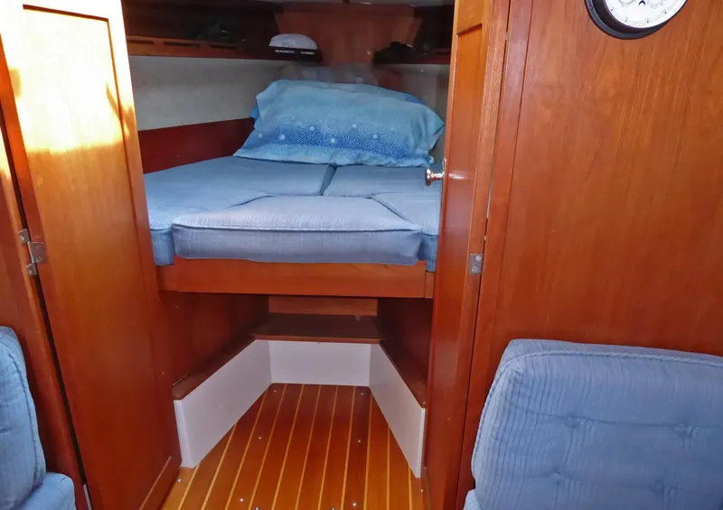 V-berth