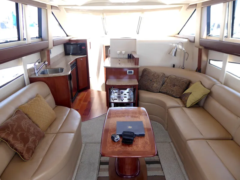 2008 Meridian 341 Sedan