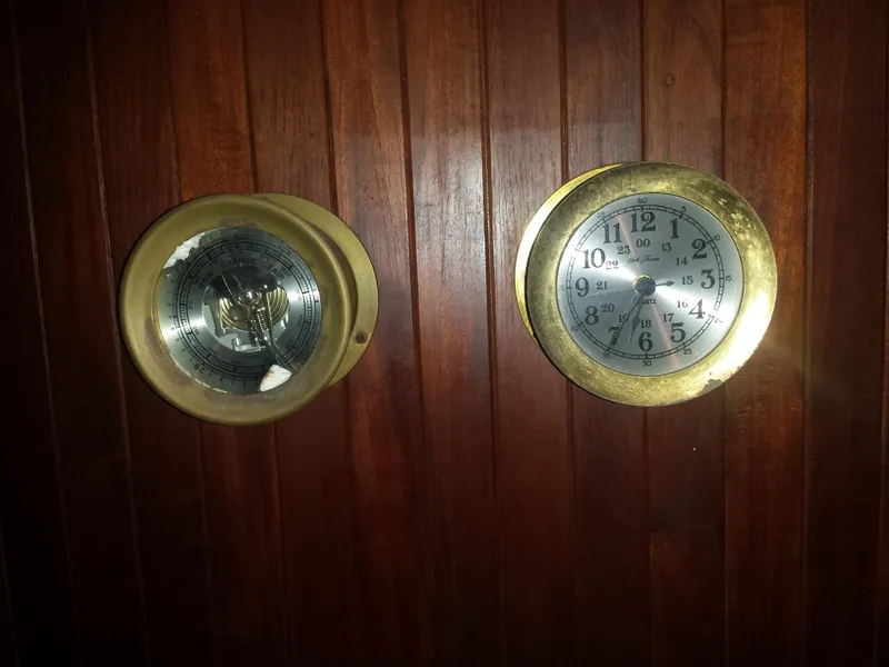 Clock & barometer