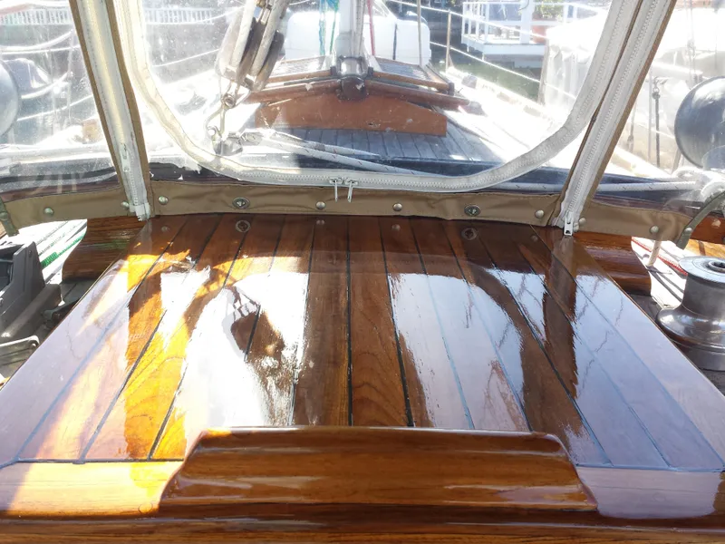 Compainionway Hatch Cover