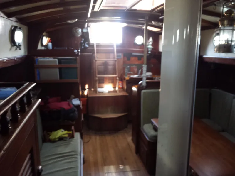 Looking aft from V-berth