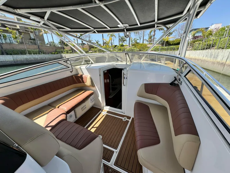 2007 Fountain 38 LX