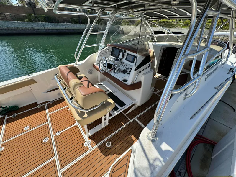 2007 Fountain 38 LX