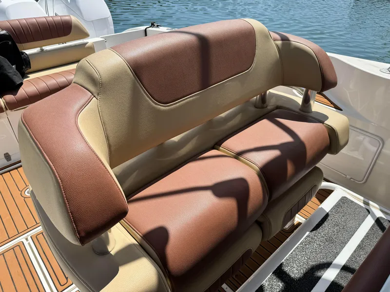 2007 Fountain 38 LX