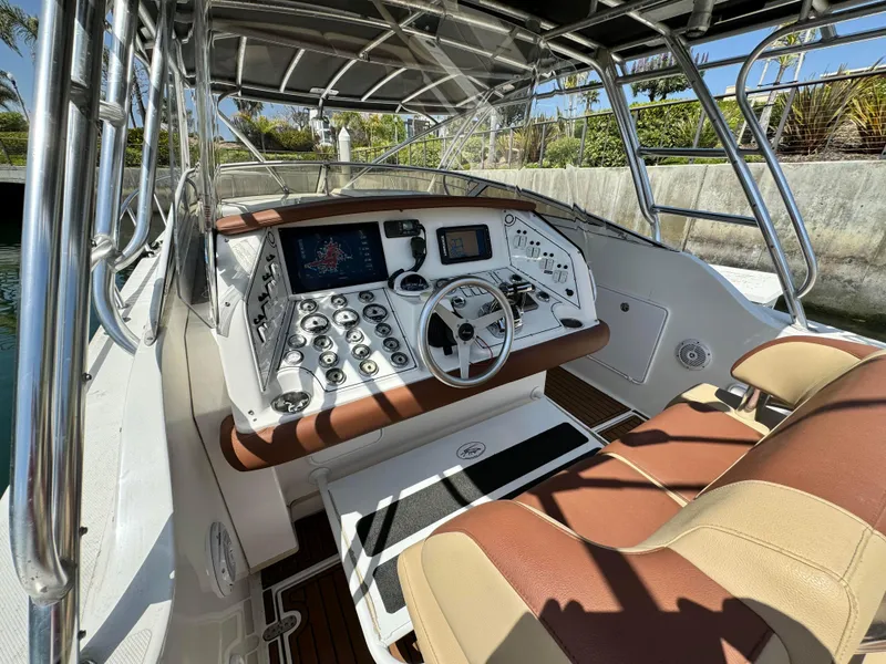 2007 Fountain 38 LX