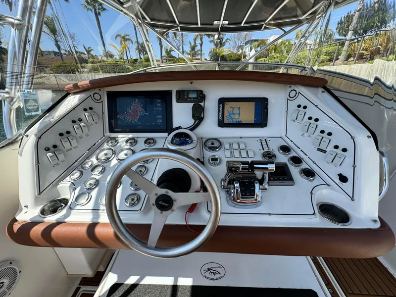 2007 Fountain 38 LX