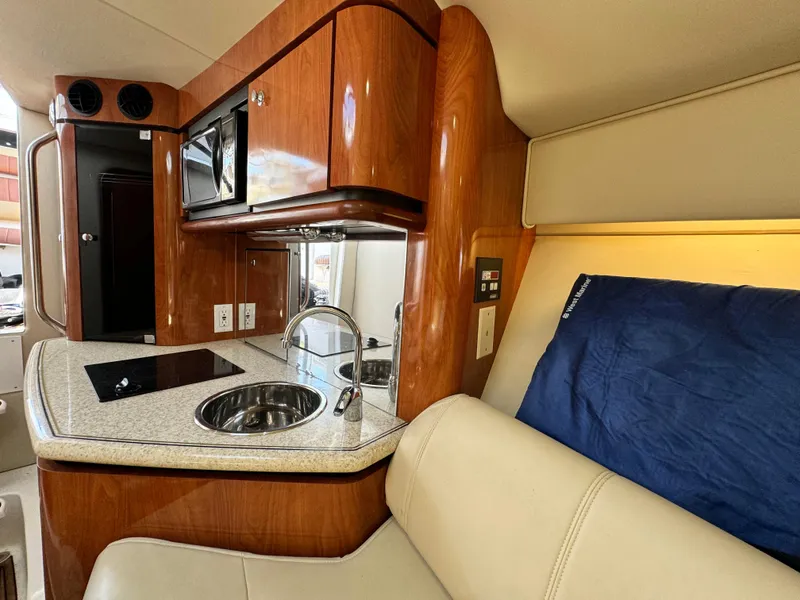 2007 Fountain 38 LX
