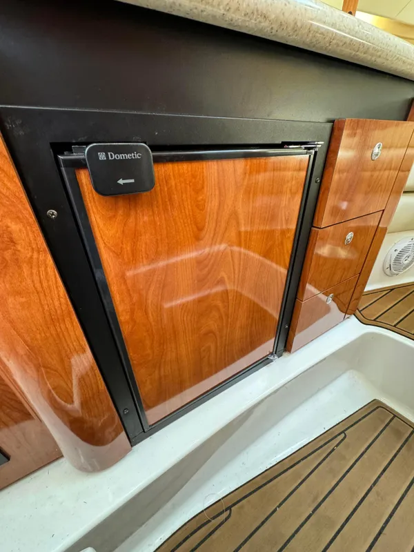 2007 Fountain 38 LX