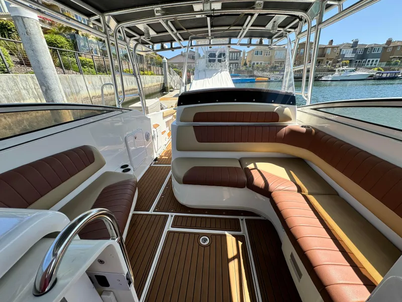 2007 Fountain 38 LX