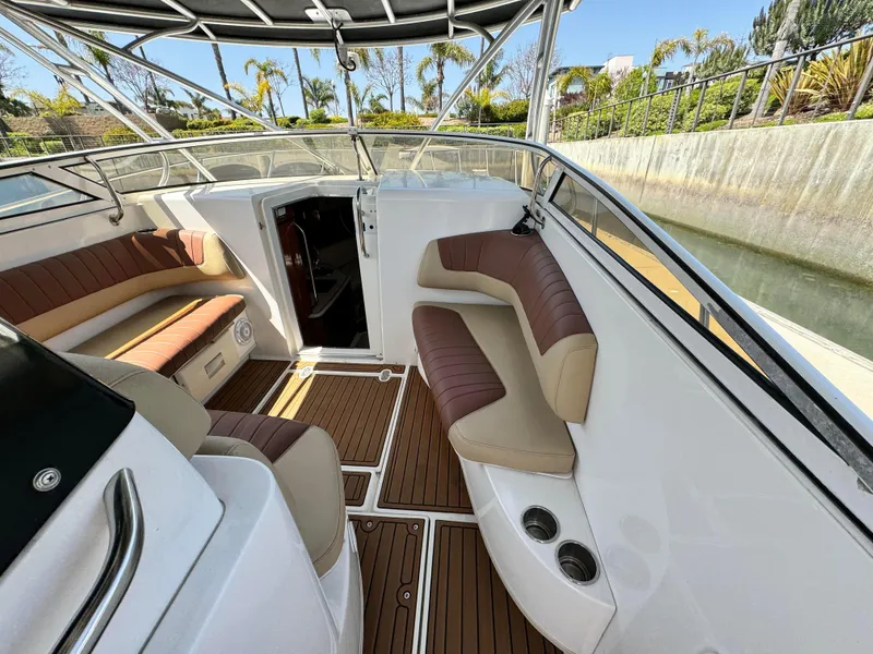 2007 Fountain 38 LX