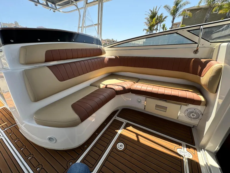 2007 Fountain 38 LX