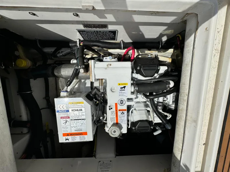 2007 Fountain 38 LX