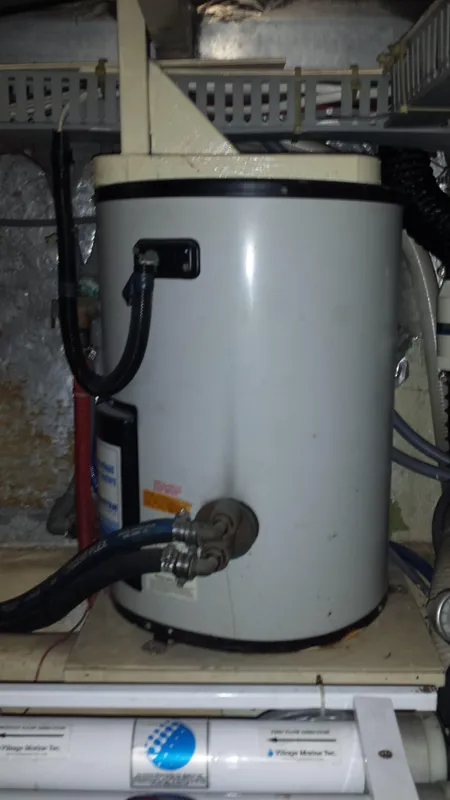 Raritan 20 Gallon Hot Water Heater