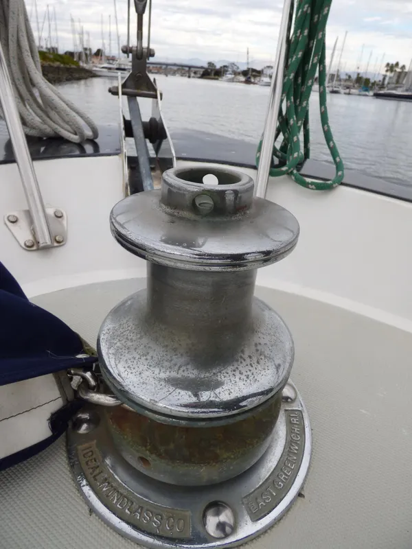 Anchor windless