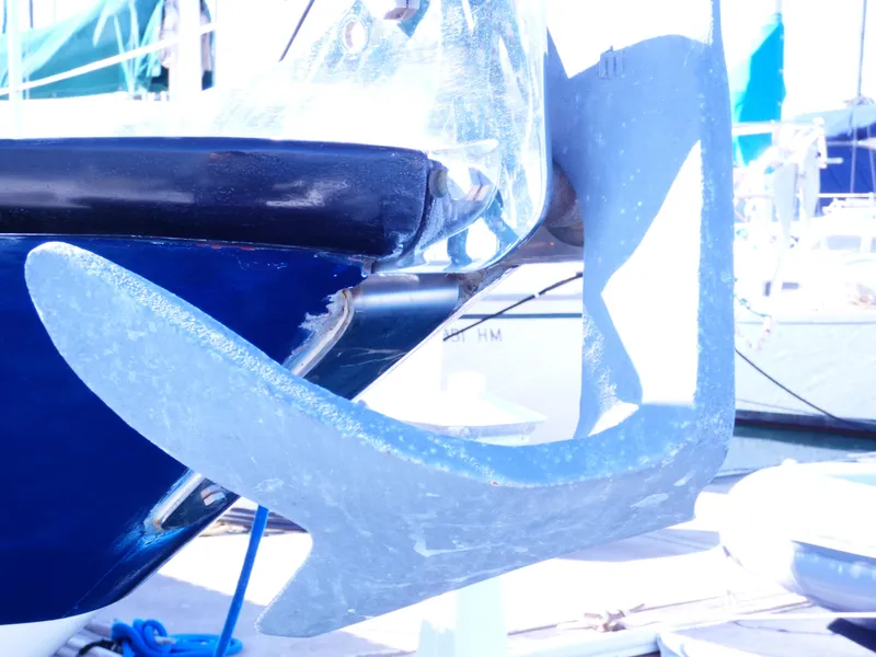 Bow anchor