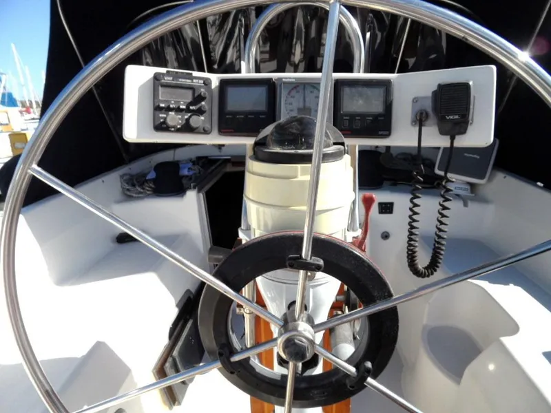 1990 Hunter Passage 42